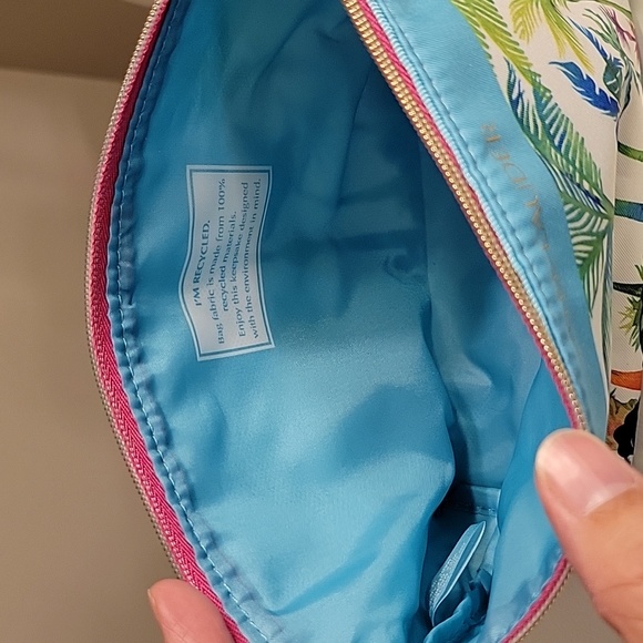 Estee Lauder Cosmetic pouch - Picture 3 of 6